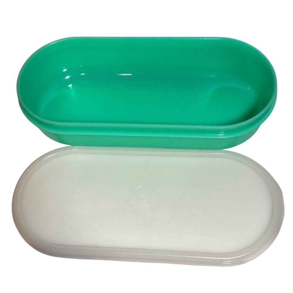 Vintage Tupperware Jadeite Green Cheese Grater Container and Lid. No grater